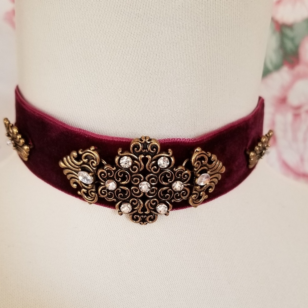 Maroon Victorian Velvet Choker Necklace